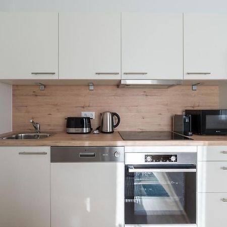 Hm • Sleek 1Br Home With Balcony Wiedeń Zewnętrze zdjęcie